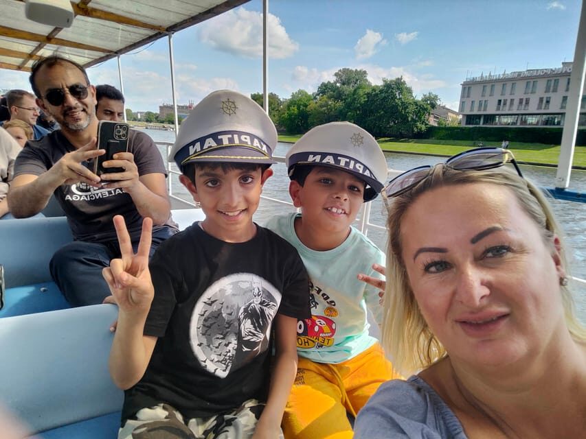 Krakow: Vistula River Cruise with Historical Views - Why the Vistula River cruise works for first-time Krakow orientation