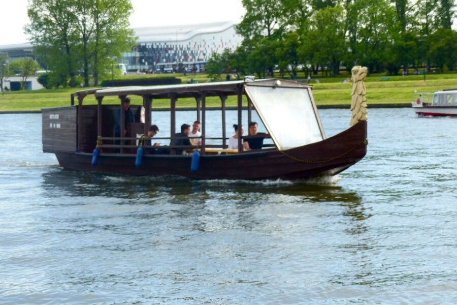 Krakow: Vistula River Cruise with Historical Views - Passing the Kościuszko Mound and Wartenberg: monuments with story tension