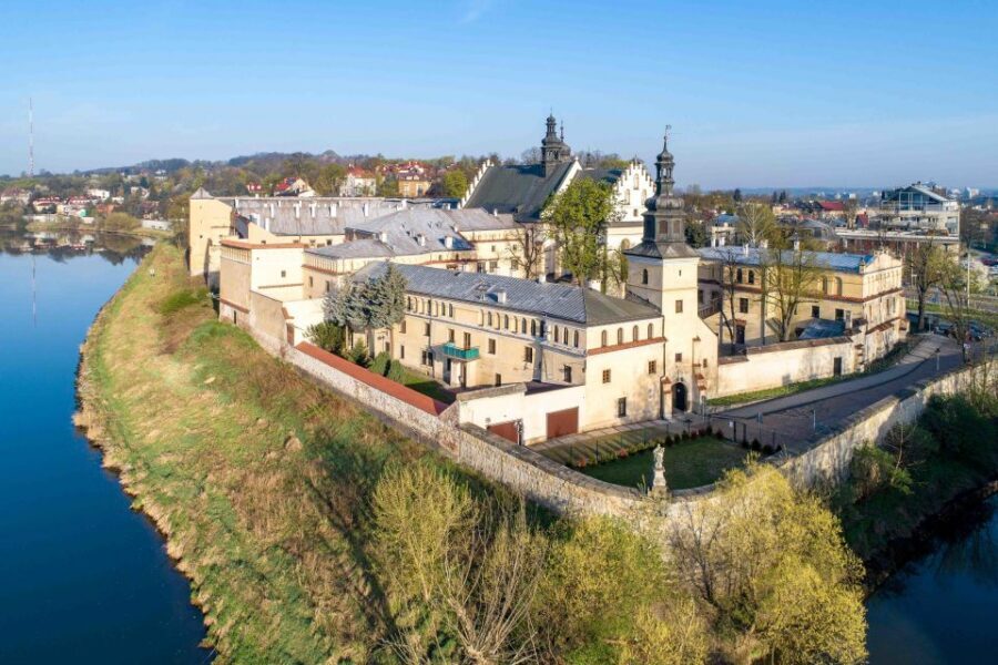 Krakow: Vistula River Cruise with Historical Views - Audio commentary: how to use it so you actually enjoy the ride