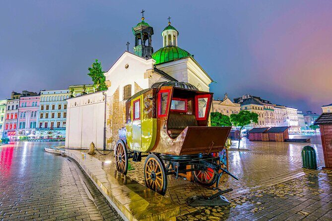 Krakow Walking Tour with Audioguide on Your Smartphone - Climbing the Town Hall Tower: views and museum stops