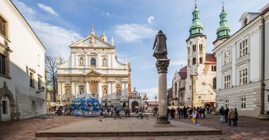 Krakow: Wawel Castle & Cathedral, Old Town & City Basilica - Wawel Hill sets the tone for the whole Kraków visit