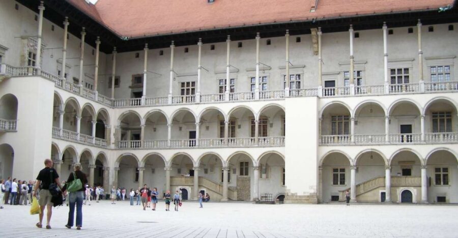 Krakow: Wawel Castle Guided Tour - The Cathedral Stop: Architecture, Worship, and Royal Meaning