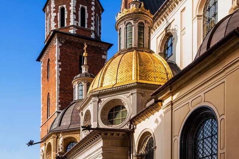 Krakow: Wawel Cathedral Guided Tour with Admission Tickets - The Outside Walk on Wawel Hill: Castle Walls, Courtyard, and the Dragon