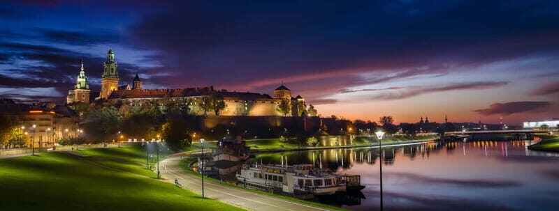 Krakow: Wawel Hill Audioguide Tour - Picking Up Your Wawel Hill Audioguide at Bracka 15