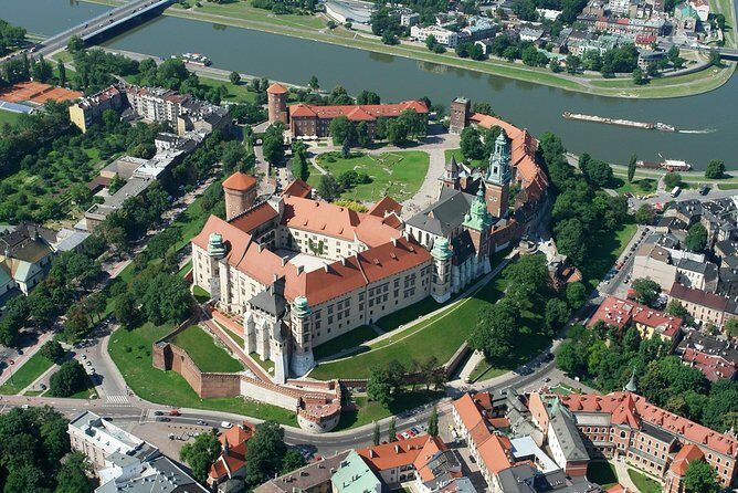 Krakow - Wawel Sightseeing of the Royal Hill - Wawel Hill Stories in Real Time: Intrigue, Tragedy, and the Dragon Legend