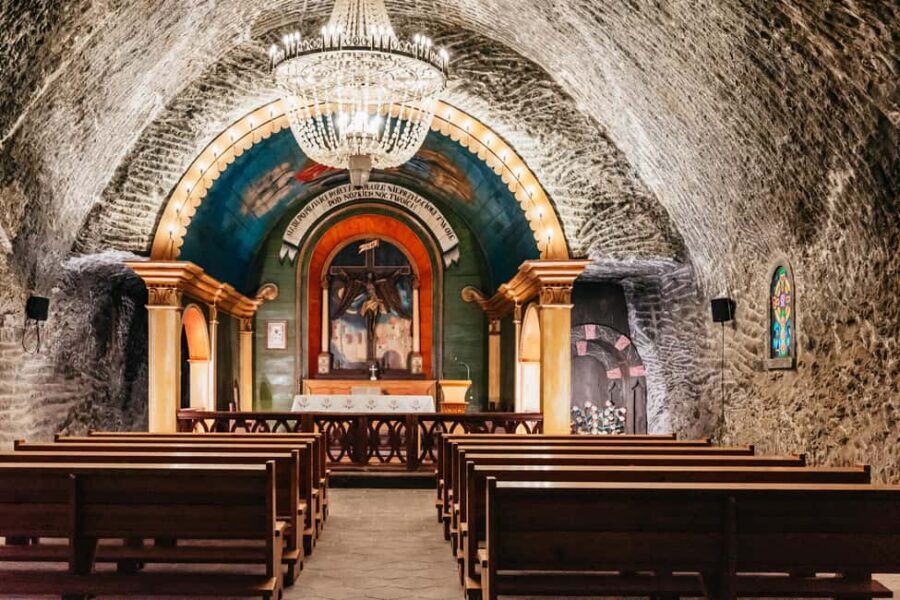 Krakow: Wieliczka Salt Mine Guided Tour - Salt sculptures and chapels: the wow factor that holds up