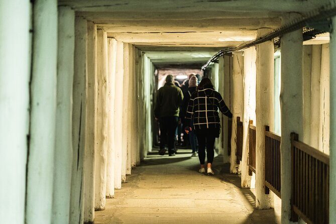 Krakow: Wieliczka Salt Mine Guided Tour with Pick-up options - Chapel of St. Kinga and the Salt Craft You’ll Actually Notice