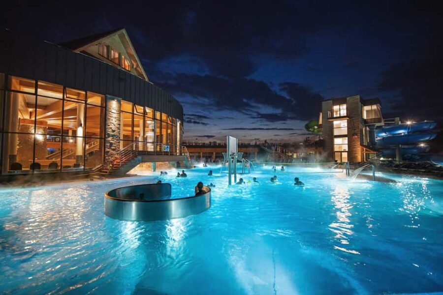 Krakow: Zakopane and Thermal Pools Tour with Hotel Pickup - Zakopane time: Krupówki Street and an easy evening stroll