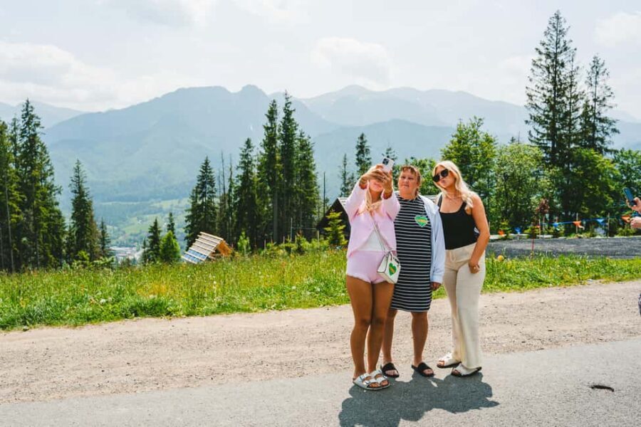 Krakow: Zakopane, Gubałówka, and Thermal Baths Day Trip - Zakopane cable car and free time: shop, wander, and pick your pace
