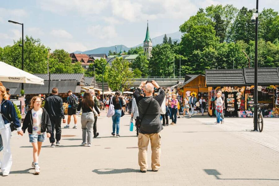 Krakow: Zakopane, Gubałówka, and Thermal Baths Day Trip - Guides and organization: why the day feels easy