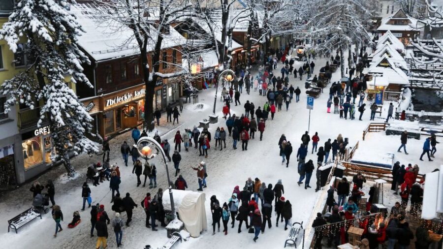 Krakow: Zakopane Tatra Mountains, Cable Car, Local Tasting - After the Descent: Lunch, Photos, and Not Feeling Rushed