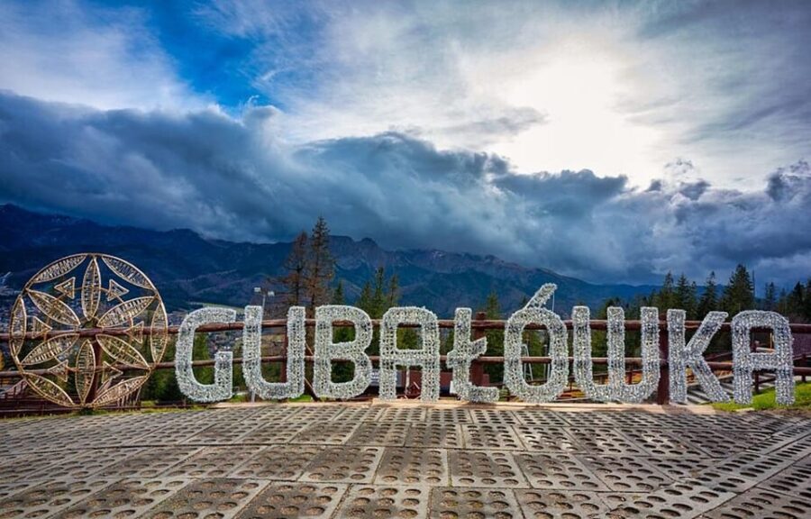 Krakow: Zakopane-Thermal Bath(Evening Time)with Hotel Pickup - Zakopane on Krupówki Street: shopping, lunch timing, and what to watch for