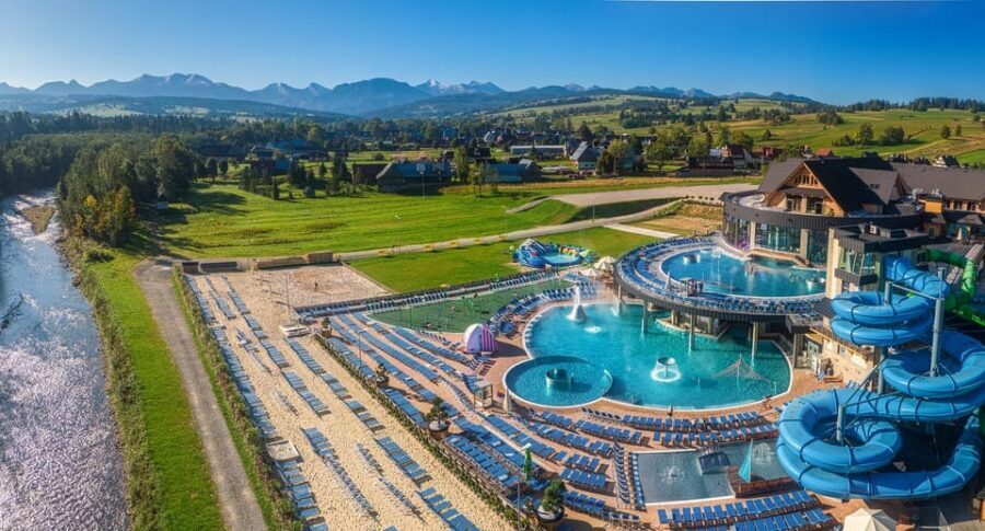 Krakow: Zakopane, Thermal Springs, Cable Car, Local Tasting - Funicular and cable car up to Gubałówka: views that justify the rides