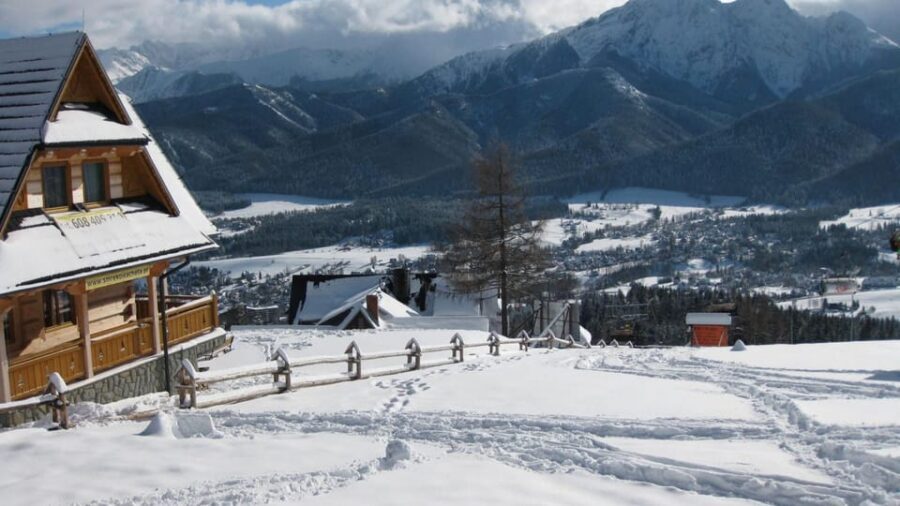 KRAKOW ZAKOPANE TOUR CABLE CAR THERMAL BATHS & HOTEL PICKUP - Chochołów Traditional Wooden village: the cultural anchor