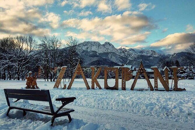 Krakow: Zakopane Tour, Tatra Mountains & Cable Car (Hotel Pickup) - First real stop: Chochołów’s wooden village, short and sweet