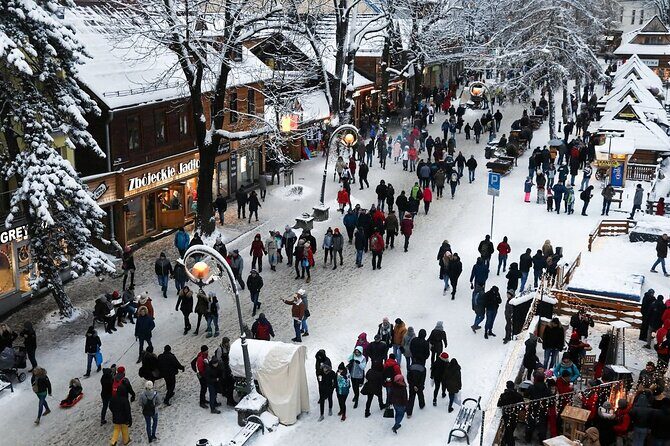 Krakow: Zakopane Tour, Thermal Springs, Cable Car & Hotel Pickup - Chochołów wooden village and the Oscypek + vodka moment