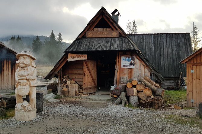 Krakow: Zakopane Tour with Optional Hot Bath Pools - Witów stop: highlander cheese and regional alcohol tasting
