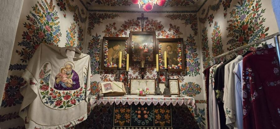 Krakow: Zalipie Village Tour - Should you book this Zalipie village tour?