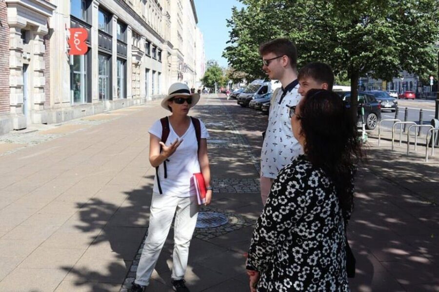 Life Behind the Iron Curtain Warsaw Walking Tour - Dworzec Centralny: Where Mobility Meets State Limits
