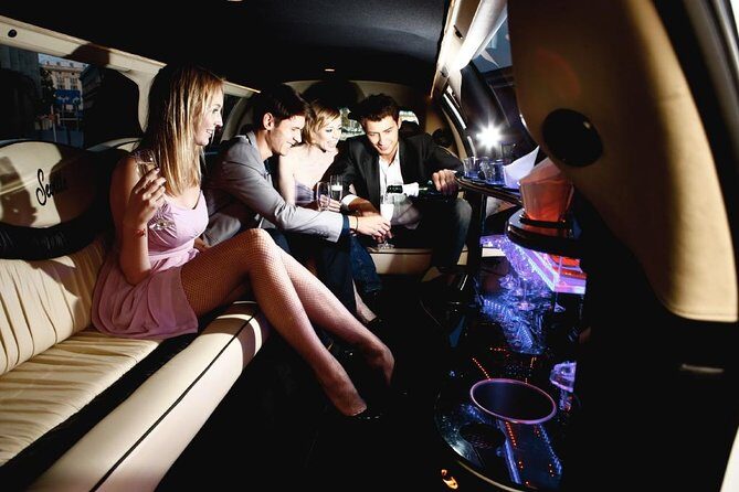 Limo Party & Club Package in Warsaw - Timing in Warsaw: why 10 p.m. is the smart start