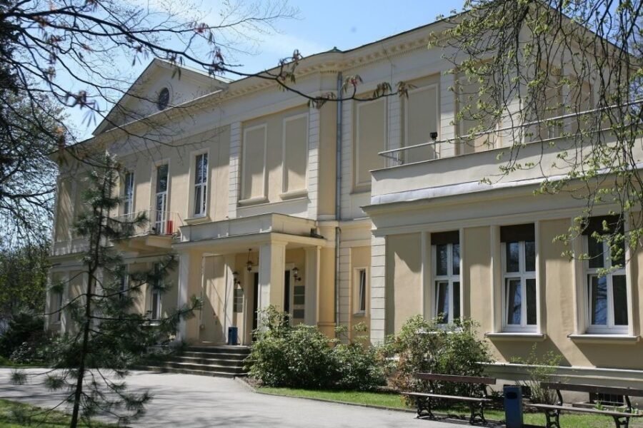 Lodz: Private City Walking Tour - Key highlights you’ll actually feel on the walk