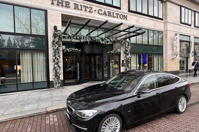Luxury Private Transfer from Krakow to Budapest - En-route options: Orava Castle and Banska Bystrica without the full-day hassle