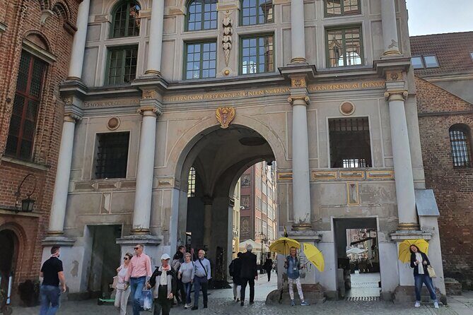 Main Town Gdańsk Walking Tour - Żuraw Crane: Why Gdańsk’s Wealth Looked Like This