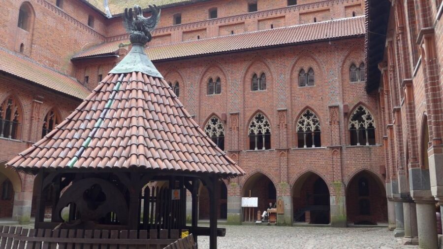 Malbork Castle Tour: 6-Hour Private Tour - Grand Masters Palace and the Great Refectory: Your Core Guided Route