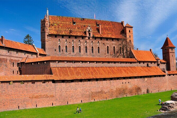 Malbork Castle Tour: 6-Hour Private Tour to The Largest Castle in The World - Timing, comfort, and the kid question