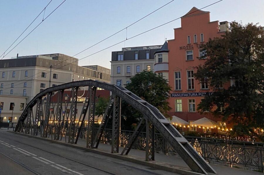 Night tour through Wroclaw - Market Square and Wrocław Town Hall: the lit-up opener that sets the tone