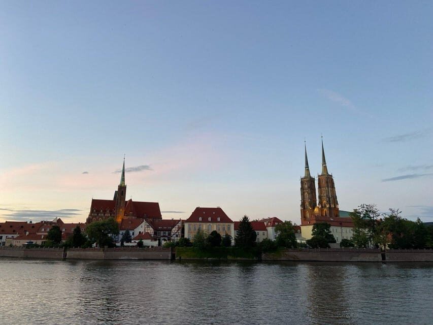 Night tour through Wroclaw - Meet at the Pillory: the route that helps you get oriented fast