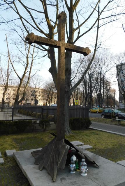 Nowa Huta – a guided tour of a utopian socialist city - The Solidarity Monument Start: Context in One Place