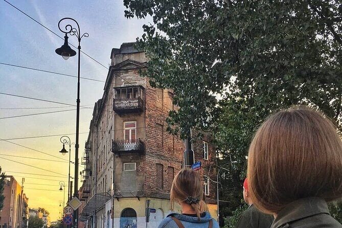 Offbeat Warsaw: Explore the Edgy & Artsy Praga District - Stop-by-stop: Jewish sites, film corners, and the streets where Praga breathes