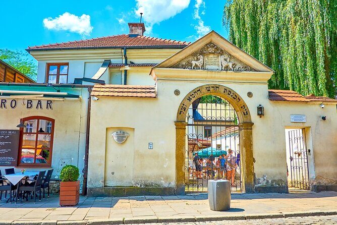 Old Town and Jewish Quarter by Golf Cart + Schindlers Factory Museum Guided Tour - Time and Route Flow: How the 4 Hours Actually Work