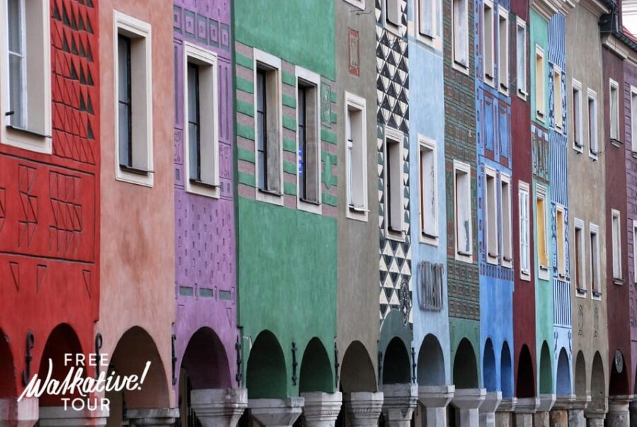 Old Town Poznan: Guided Walking Tour in English - Old City Hall and tenement houses: seeing money in the stone