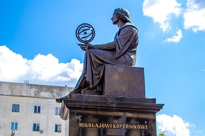 Old Town Warsaw Walking Tour - Price and value: $26.60 for a guided route that hits real anchors