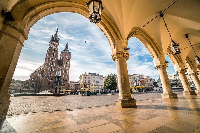 One day Cracow and Wieliczka Salt Mine private tour from Warsaw - St. Florian’s Gate and Kazimierz: Two Sides of Krakow’s Identity