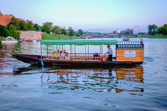 One Hour River Cruise in Krakow - Jewish District (Kazimierz) and the River’s Story