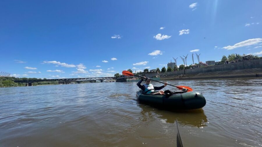Packrafting kayaking guided tour Vistula river Warsaw Poland - Piotr and the city stories: why the guide changes the whole experience