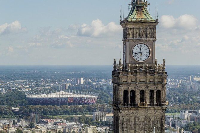 Palace of Culture & Science + Warsaw Uprising Museum: SMALL GROUP /inc. Pick-up/ - Who should book this tour, and who might want another option
