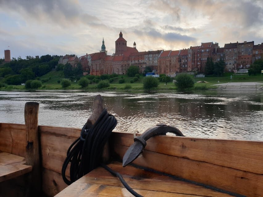 Panorama of Toruń - 30-minute cruise - Toruń From the Vistula: Why This View Hits