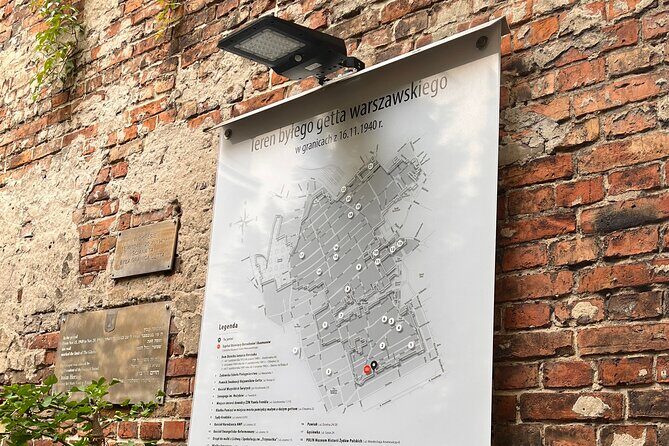 Past Meets Present in Warsaw's Jewish Ghetto - Key moments that make this tour work
