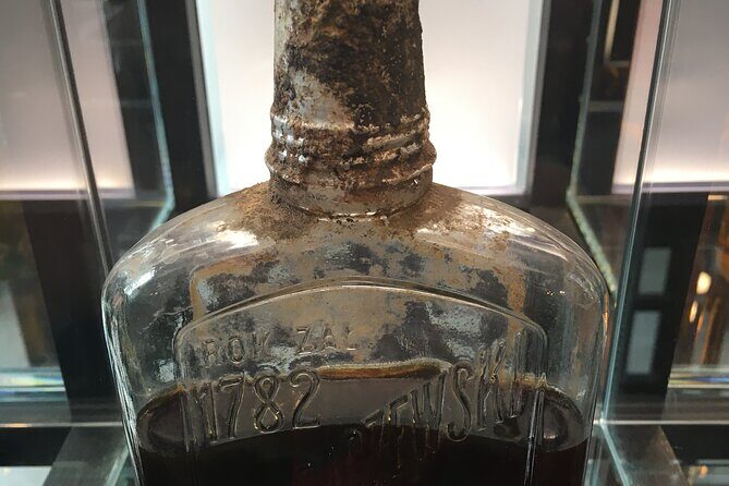 POLIN Museum + KONESER Polish Vodka Museum: SMALL GROUP TOUR /inc. Pick-up/ - Konstytucji Square plus included tickets: what that gives you