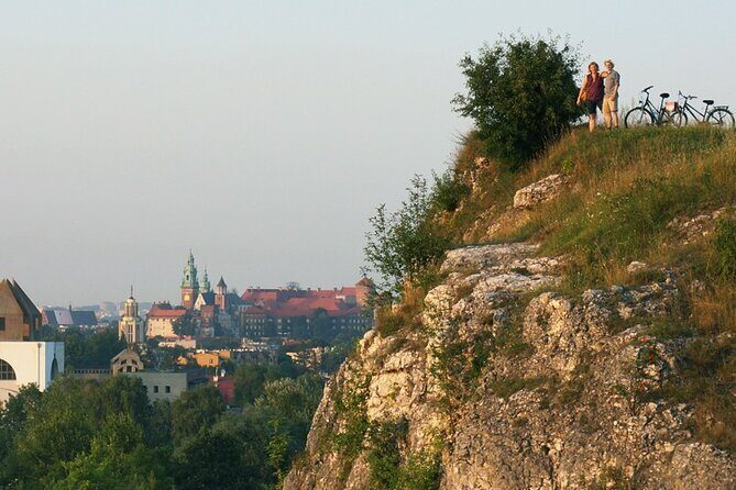 Polish Countryside and Tyniec Abbey Bike Tour from Krakow - Riding the Vistula River Out of Town: Why the First Stretch Matters