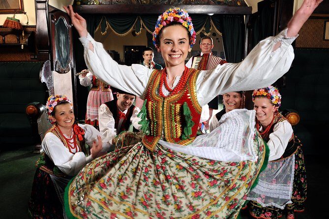 Polish Folk Show with 3 course dinner in Krakow legendary restaurant - The 3-Course Polish Dinner: What You’ll Likely Get
