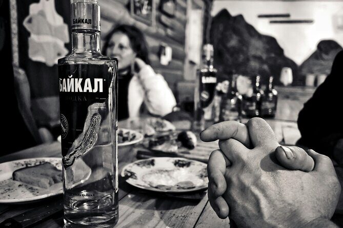 Polish Vodka Tour in Warsaw - Piekarska 20: Two Traditional Vodkas as Your Baseline