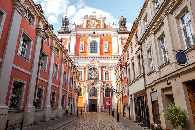 Poznań Experience 2-Hours Guided Walking Tour - Raczynski Library: Why One Building Can Explain a Whole Era