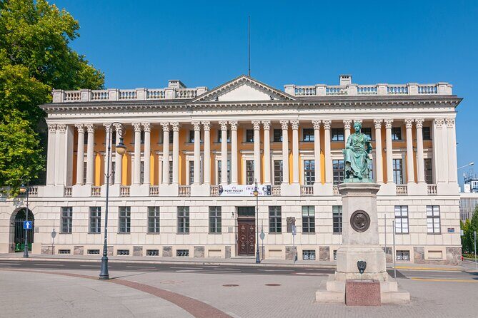 Poznań Experience 2-Hours Guided Walking Tour - Walk-Time, Meeting Point, and How to Pace Yourself