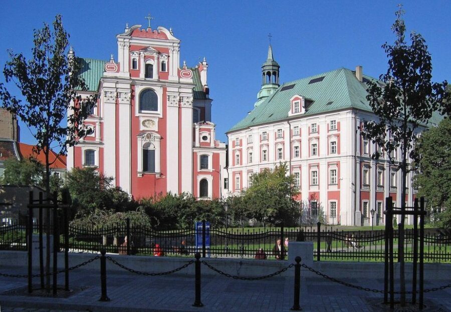Poznań Half-day Tour - Przemysł Hill: Royal Castle power, plus a Baroque church stop