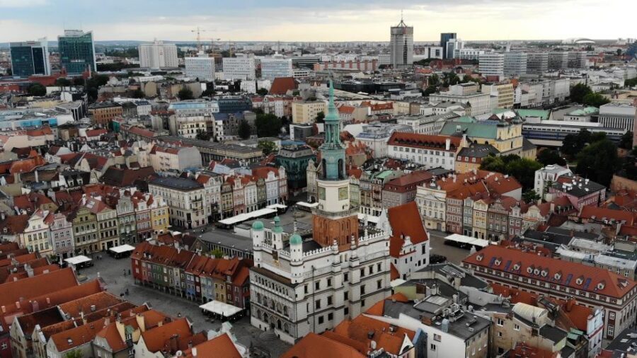Poznań Half-day Tour - Liberty Square and the Imperial District: modern independence to a design showcase